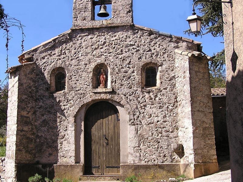 La chapelle Notre-Dame-de-Miséricorde à Nans-les-Pins