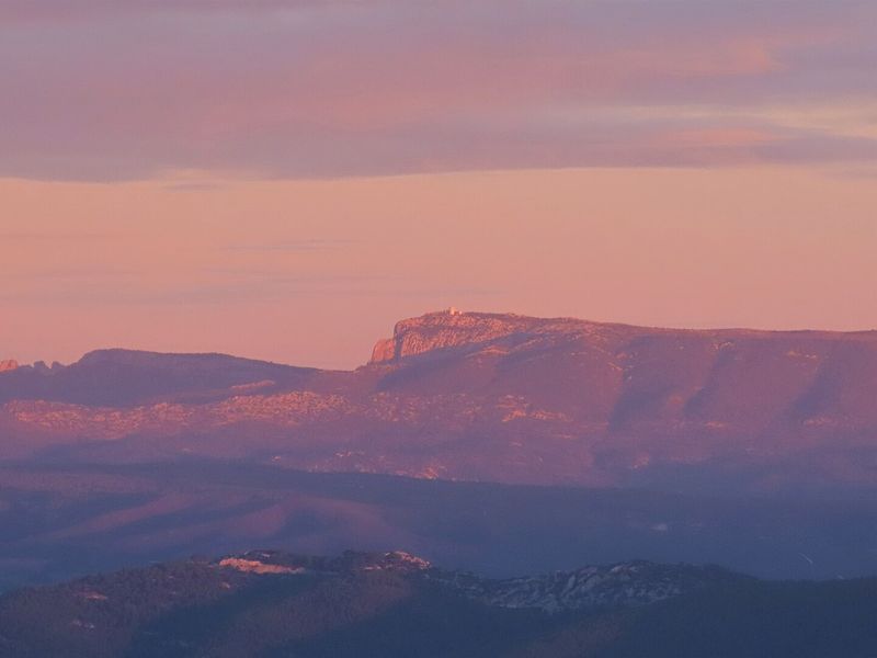 Le pic de Bertagne au lever du soleil